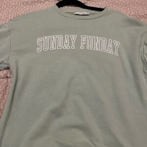 Girl’s Casual Crew Neck Sweater - Light Green